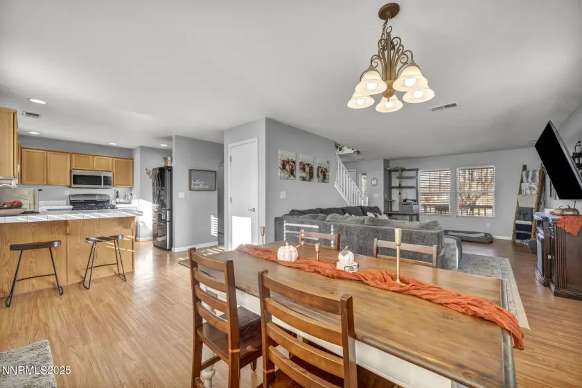 1431 Honey Locust, Gardnerville, Nevada 89410, 3 Bedrooms Bedrooms, ,3 BathroomsBathrooms,Residential,Residential,Honey Locust,250058630