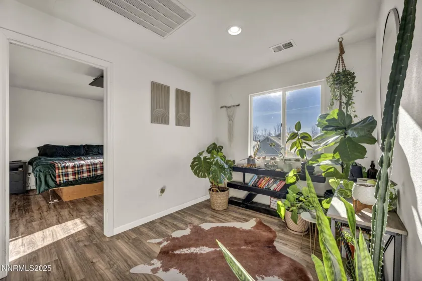 1431 Honey Locust, Gardnerville, Nevada 89410, 3 Bedrooms Bedrooms, ,3 BathroomsBathrooms,Residential,Residential,Honey Locust,250058630