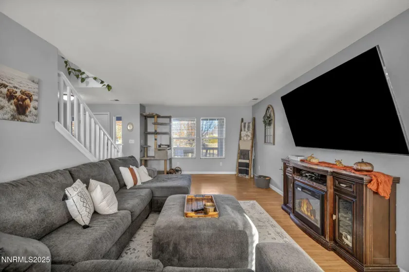 1431 Honey Locust, Gardnerville, Nevada 89410, 3 Bedrooms Bedrooms, ,3 BathroomsBathrooms,Residential,Residential,Honey Locust,250058630