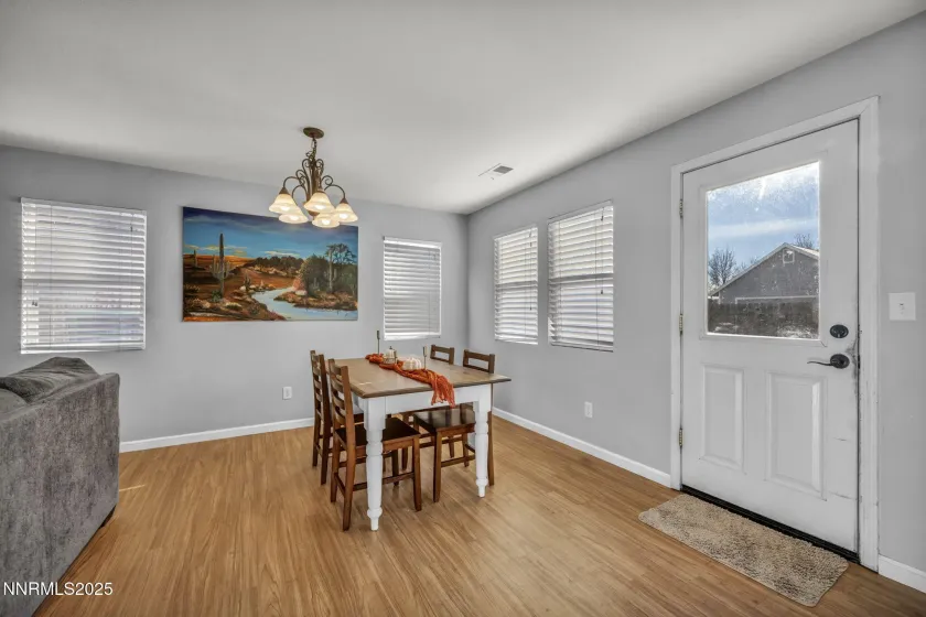 1431 Honey Locust, Gardnerville, Nevada 89410, 3 Bedrooms Bedrooms, ,3 BathroomsBathrooms,Residential,Residential,Honey Locust,250058630