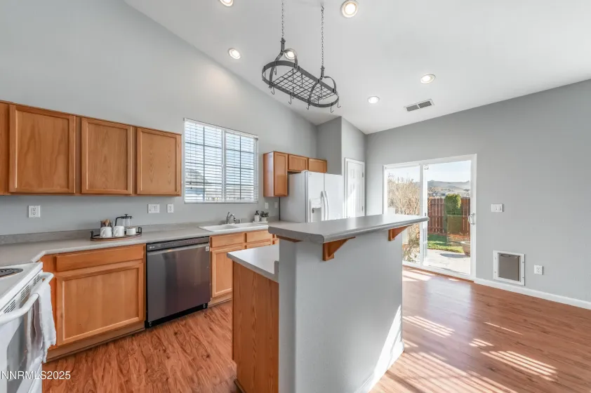 8896 Mahon, Reno, Nevada 89506, 3 Bedrooms Bedrooms, ,2 BathroomsBathrooms,Residential,Residential,Mahon,250058631