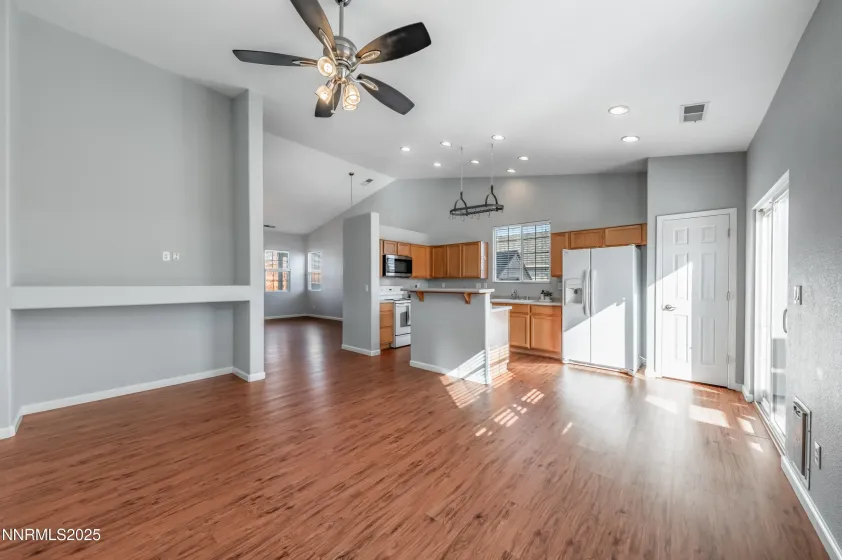 8896 Mahon, Reno, Nevada 89506, 3 Bedrooms Bedrooms, ,2 BathroomsBathrooms,Residential,Residential,Mahon,250058631