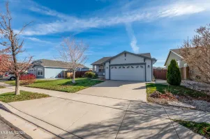 8896 Mahon, Reno, Nevada 89506, 3 Bedrooms Bedrooms, ,2 BathroomsBathrooms,Residential,Residential,Mahon,250058631