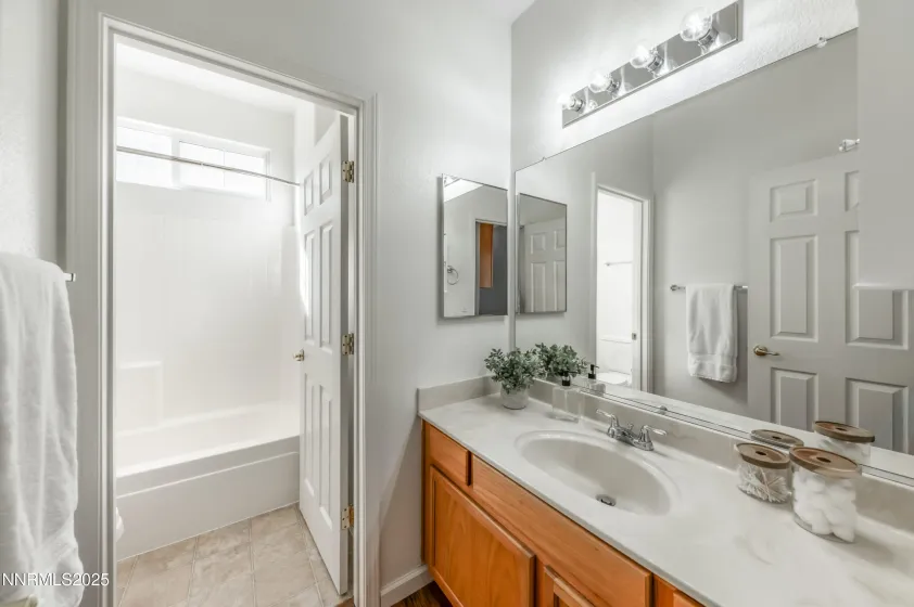 8896 Mahon, Reno, Nevada 89506, 3 Bedrooms Bedrooms, ,2 BathroomsBathrooms,Residential,Residential,Mahon,250058631