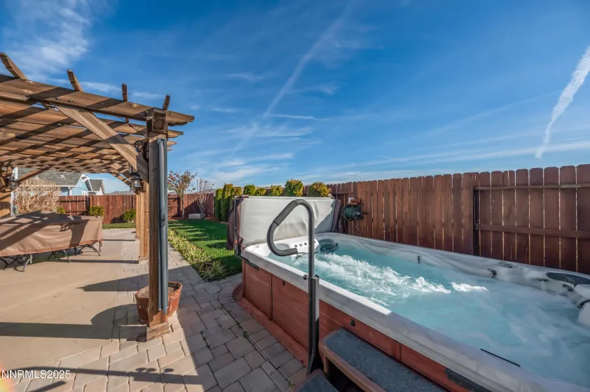 8896 Mahon, Reno, Nevada 89506, 3 Bedrooms Bedrooms, ,2 BathroomsBathrooms,Residential,Residential,Mahon,250058631