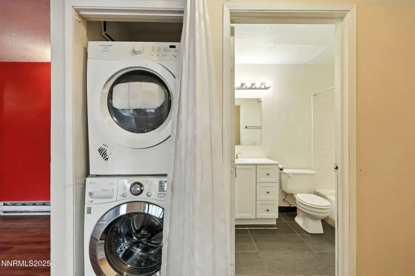 2101 Highview, Reno, Nevada 89512, 2 Bedrooms Bedrooms, ,2 BathroomsBathrooms,Residential,Residential,Highview,250054879