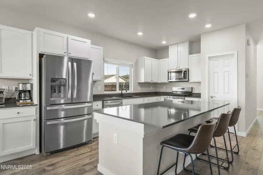 6479 June Bug, Sparks, Nevada 89436, 5 Bedrooms Bedrooms, ,3 BathroomsBathrooms,Residential,Residential,June Bug,250058633