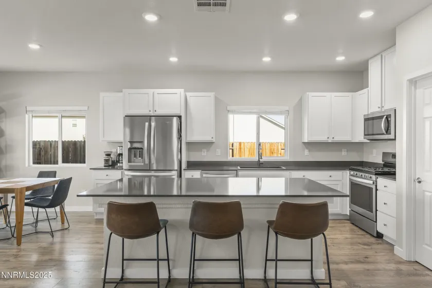 6479 June Bug, Sparks, Nevada 89436, 5 Bedrooms Bedrooms, ,3 BathroomsBathrooms,Residential,Residential,June Bug,250058633