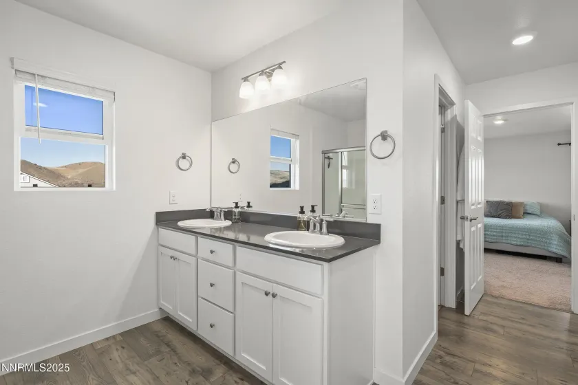 6479 June Bug, Sparks, Nevada 89436, 5 Bedrooms Bedrooms, ,3 BathroomsBathrooms,Residential,Residential,June Bug,250058633