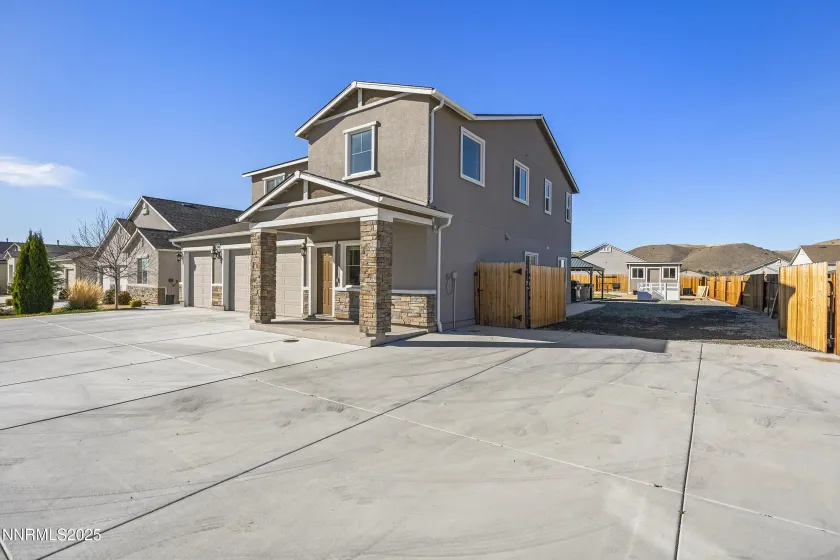 6479 June Bug, Sparks, Nevada 89436, 5 Bedrooms Bedrooms, ,3 BathroomsBathrooms,Residential,Residential,June Bug,250058633