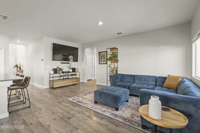 6479 June Bug, Sparks, Nevada 89436, 5 Bedrooms Bedrooms, ,3 BathroomsBathrooms,Residential,Residential,June Bug,250058633