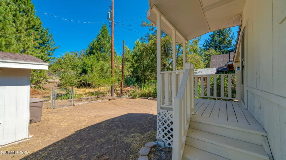 606 Front, Verdi, Nevada 89439, ,Commercial Sale,Residential,Front,250058634