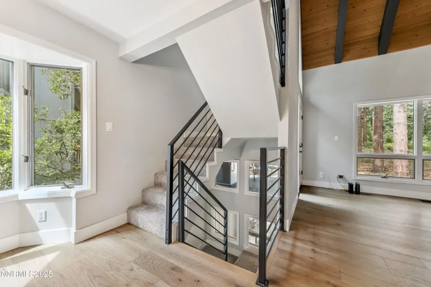 908 Harold, Incline Village, Nevada 89451, 3 Bedrooms Bedrooms, ,3 BathroomsBathrooms,Residential,Residential,Harold,250055344