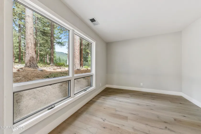 908 Harold, Incline Village, Nevada 89451, 3 Bedrooms Bedrooms, ,3 BathroomsBathrooms,Residential,Residential,Harold,250055344