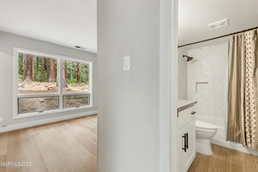 908 Harold, Incline Village, Nevada 89451, 3 Bedrooms Bedrooms, ,3 BathroomsBathrooms,Residential,Residential,Harold,250055344