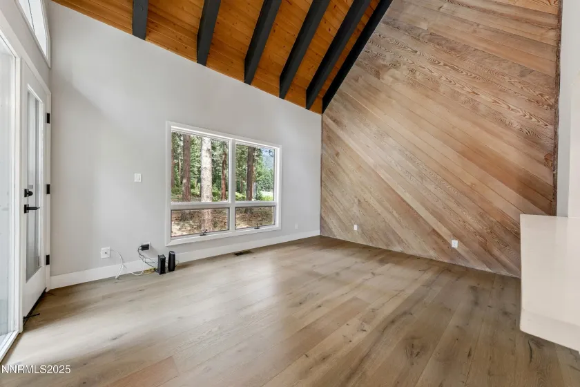 908 Harold, Incline Village, Nevada 89451, 3 Bedrooms Bedrooms, ,3 BathroomsBathrooms,Residential,Residential,Harold,250055344