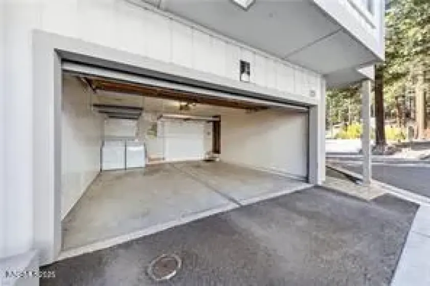 908 Harold, Incline Village, Nevada 89451, 3 Bedrooms Bedrooms, ,5 BathroomsBathrooms,Residential,Residential,Harold,250058638