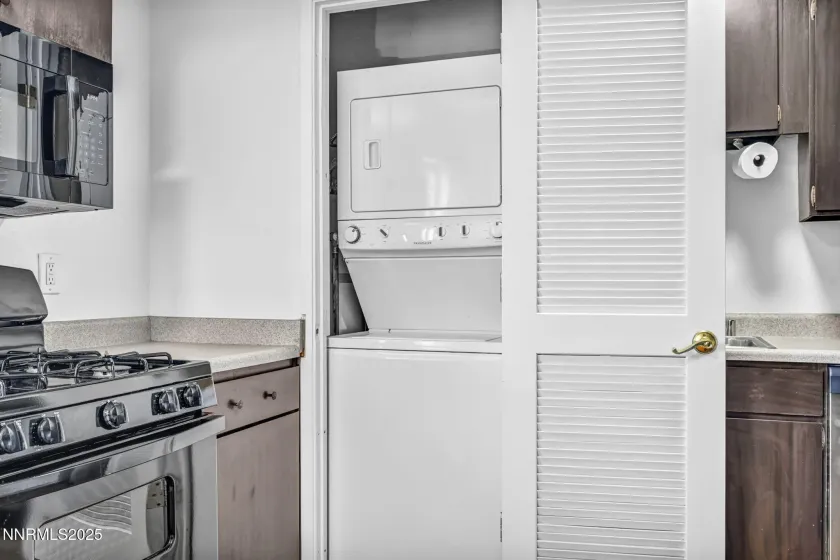 1660 Jackson, Reno, Nevada 89512, 3 Bedrooms Bedrooms, ,1 BathroomBathrooms,Residential,Residential,Jackson,250058641