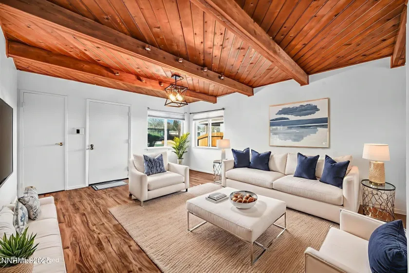 1660 Jackson, Reno, Nevada 89512, 3 Bedrooms Bedrooms, ,1 BathroomBathrooms,Residential,Residential,Jackson,250058641