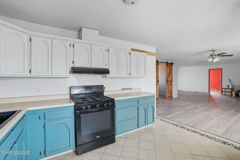 2 Pinehurst, Yerington, Nevada 89447, 3 Bedrooms Bedrooms, ,2 BathroomsBathrooms,Residential,Residential,Pinehurst,250058642