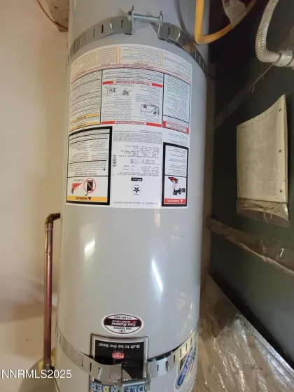 2 Pinehurst, Yerington, Nevada 89447, 3 Bedrooms Bedrooms, ,2 BathroomsBathrooms,Residential,Residential,Pinehurst,250058642