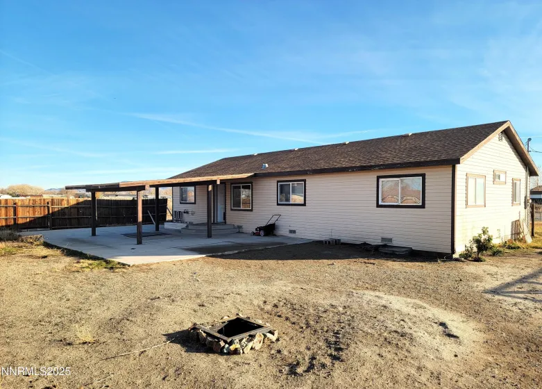 2 Pinehurst, Yerington, Nevada 89447, 3 Bedrooms Bedrooms, ,2 BathroomsBathrooms,Residential,Residential,Pinehurst,250058642