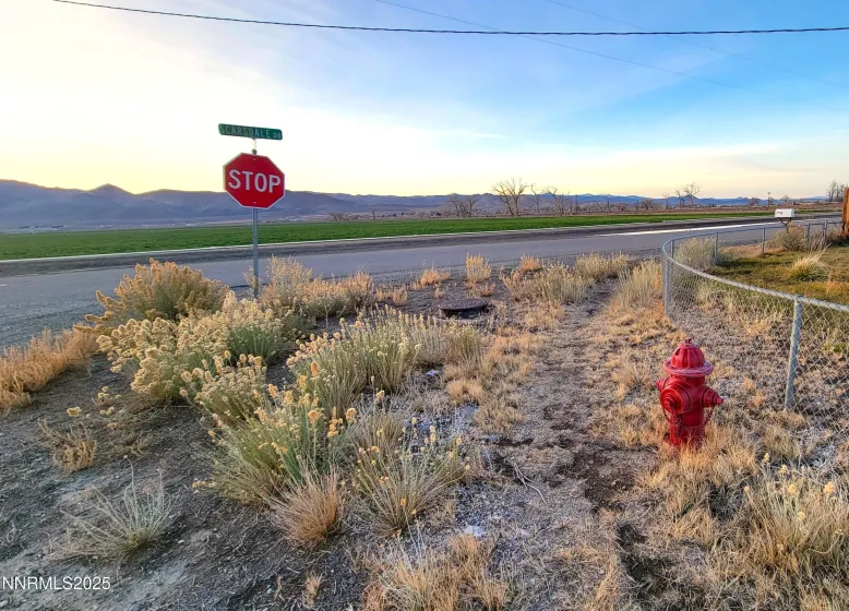 2 Pinehurst, Yerington, Nevada 89447, 3 Bedrooms Bedrooms, ,2 BathroomsBathrooms,Residential,Residential,Pinehurst,250058642