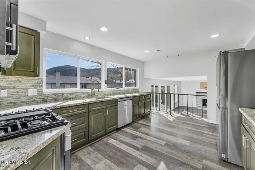 4140 Vivian, Reno, Nevada 89502, 4 Bedrooms Bedrooms, ,3 BathroomsBathrooms,Residential,Residential,Vivian,250058649