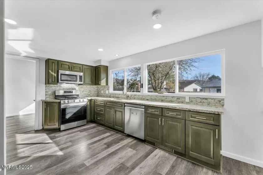 4140 Vivian, Reno, Nevada 89502, 4 Bedrooms Bedrooms, ,3 BathroomsBathrooms,Residential,Residential,Vivian,250058649