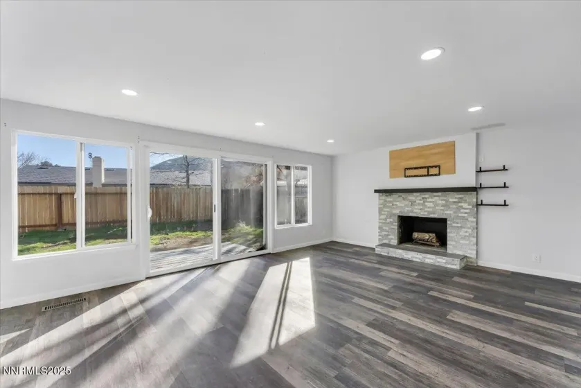 4140 Vivian, Reno, Nevada 89502, 4 Bedrooms Bedrooms, ,3 BathroomsBathrooms,Residential,Residential,Vivian,250058649