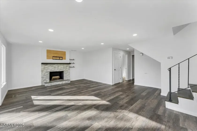 4140 Vivian, Reno, Nevada 89502, 4 Bedrooms Bedrooms, ,3 BathroomsBathrooms,Residential,Residential,Vivian,250058649