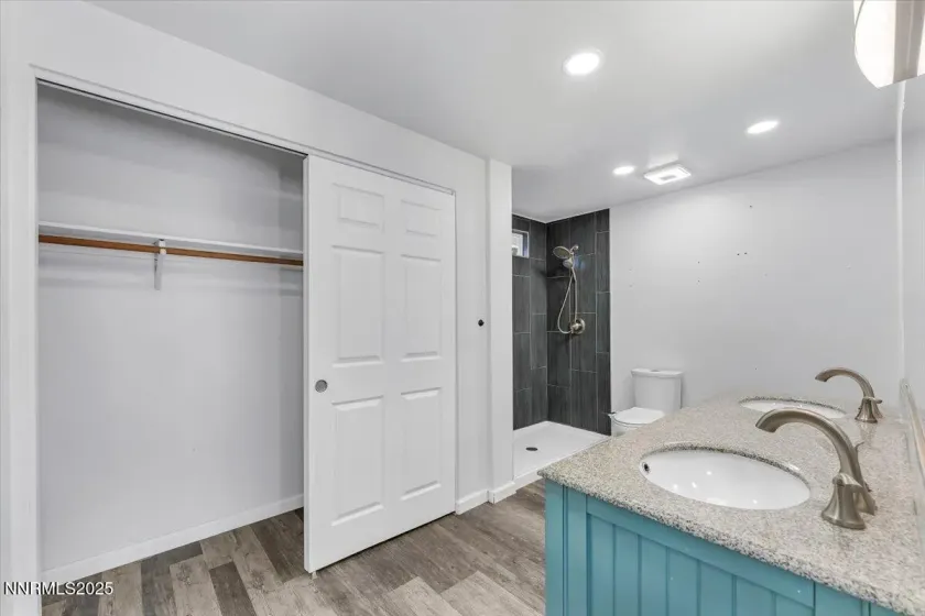 4140 Vivian, Reno, Nevada 89502, 4 Bedrooms Bedrooms, ,3 BathroomsBathrooms,Residential,Residential,Vivian,250058649