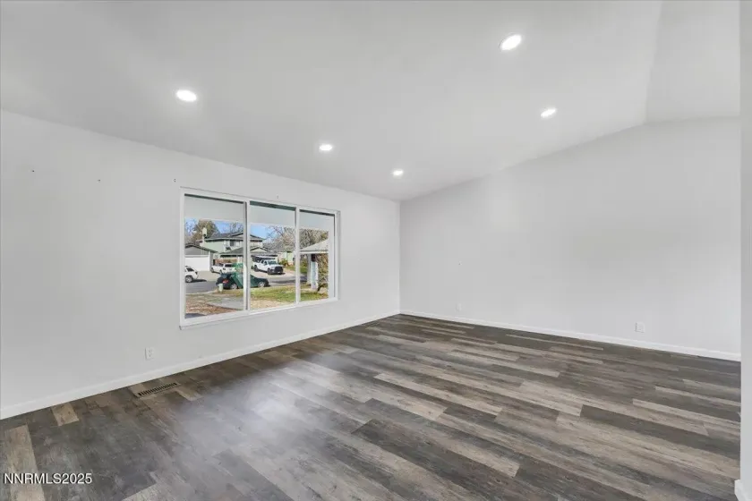 4140 Vivian, Reno, Nevada 89502, 4 Bedrooms Bedrooms, ,3 BathroomsBathrooms,Residential,Residential,Vivian,250058649