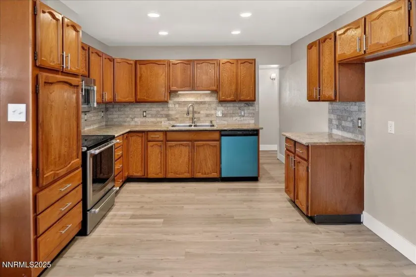 115 P, Sparks, Nevada 89431, 4 Bedrooms Bedrooms, ,2 BathroomsBathrooms,Residential,Residential,P,250058655