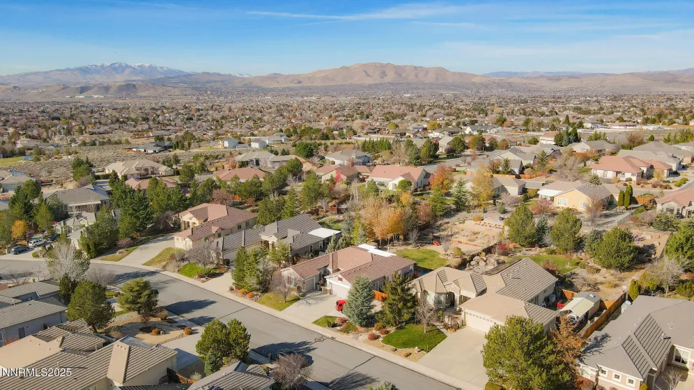 7657 Bareback, Sparks, Nevada 89436, 3 Bedrooms Bedrooms, ,2 BathroomsBathrooms,Residential,Residential,Bareback,250058592