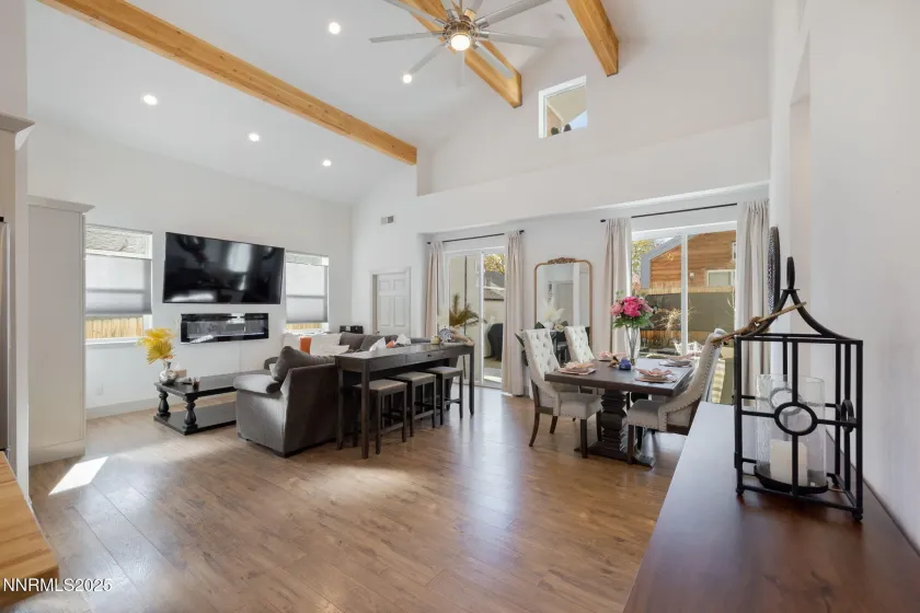 1217 Lander, Reno, Nevada 89509, 3 Bedrooms Bedrooms, ,2 BathroomsBathrooms,Residential,Residential,Lander,250058656