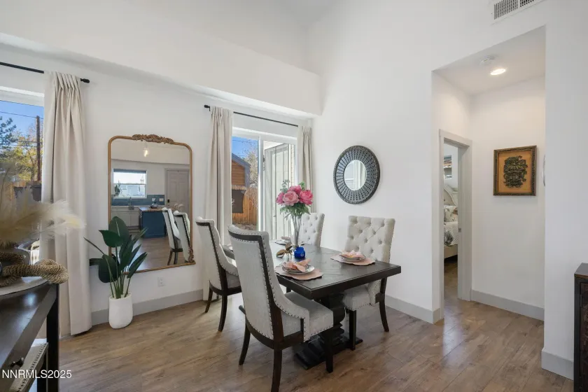 1217 Lander, Reno, Nevada 89509, 3 Bedrooms Bedrooms, ,2 BathroomsBathrooms,Residential,Residential,Lander,250058656