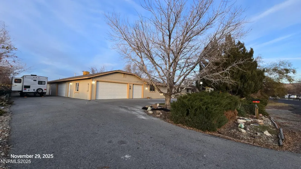 105 Hercules, Sparks, Nevada 89441, 3 Bedrooms Bedrooms, ,3 BathroomsBathrooms,Residential,Residential,Hercules,250058657