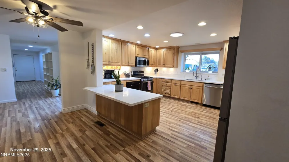 105 Hercules, Sparks, Nevada 89441, 3 Bedrooms Bedrooms, ,3 BathroomsBathrooms,Residential,Residential,Hercules,250058657