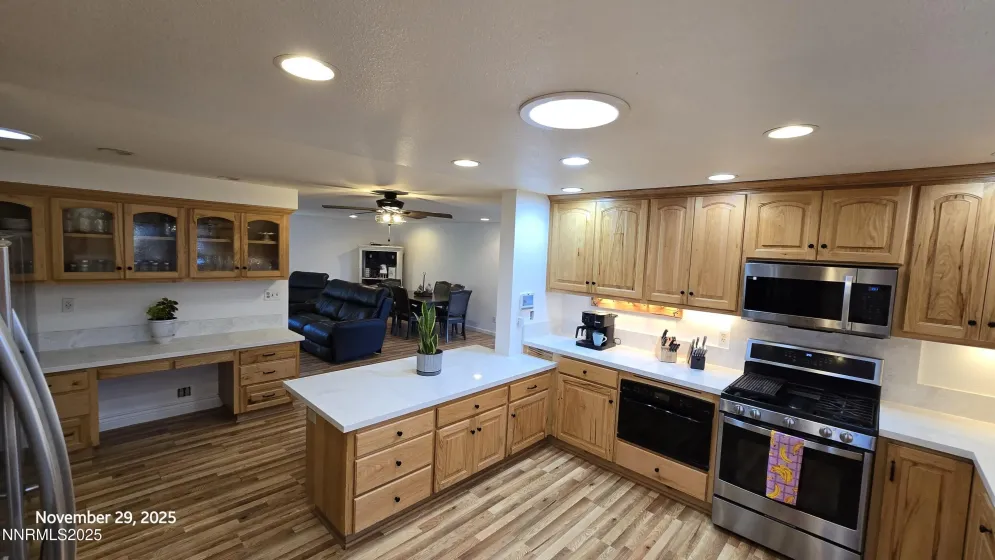 105 Hercules, Sparks, Nevada 89441, 3 Bedrooms Bedrooms, ,3 BathroomsBathrooms,Residential,Residential,Hercules,250058657