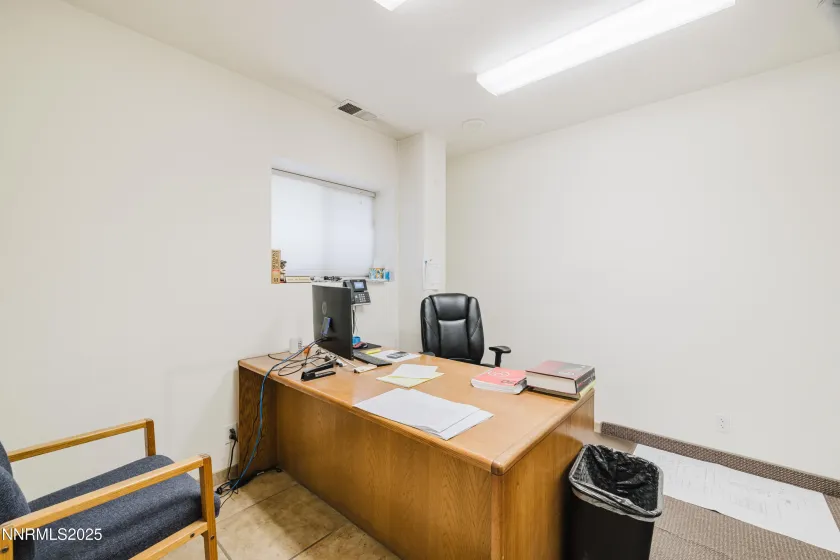 1070 Silver, Elko, Nevada 89801, ,Commercial Lease,Manufactured,Silver,250058667