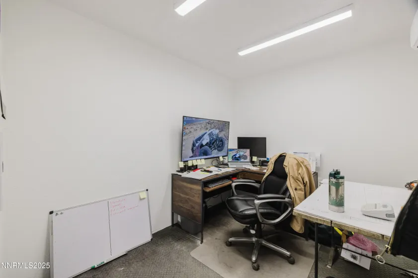 1070 Silver, Elko, Nevada 89801, ,Commercial Lease,Manufactured,Silver,250058667