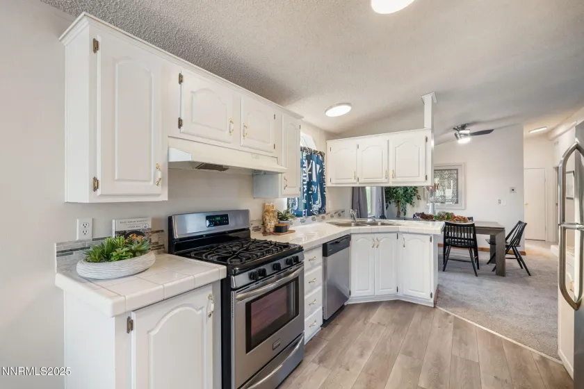 8905 Iroquois, Stagecoach, Nevada 89429, 3 Bedrooms Bedrooms, ,2 BathroomsBathrooms,Residential,Residential,Iroquois,250058666