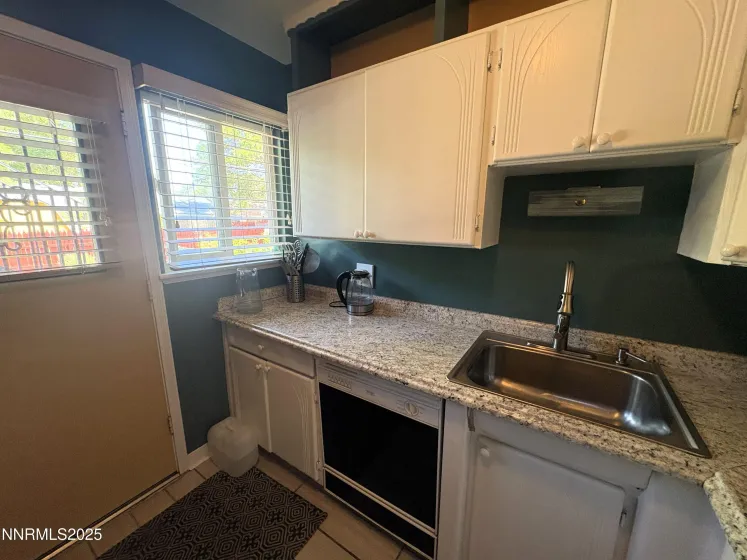 1940 4th, Sparks, Nevada 89431, 2 Bedrooms Bedrooms, ,1 BathroomBathrooms,Residential,Residential,4th,250053612