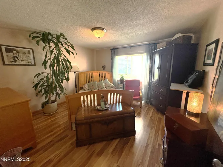 1940 4th, Sparks, Nevada 89431, 2 Bedrooms Bedrooms, ,1 BathroomBathrooms,Residential,Residential,4th,250053612
