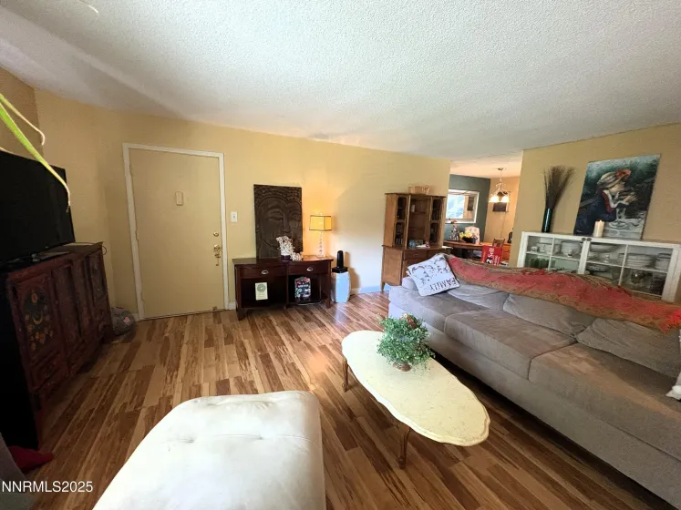 1940 4th, Sparks, Nevada 89431, 2 Bedrooms Bedrooms, ,1 BathroomBathrooms,Residential,Residential,4th,250053612