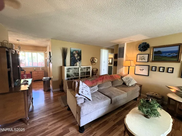 1940 4th, Sparks, Nevada 89431, 2 Bedrooms Bedrooms, ,1 BathroomBathrooms,Residential,Residential,4th,250053612