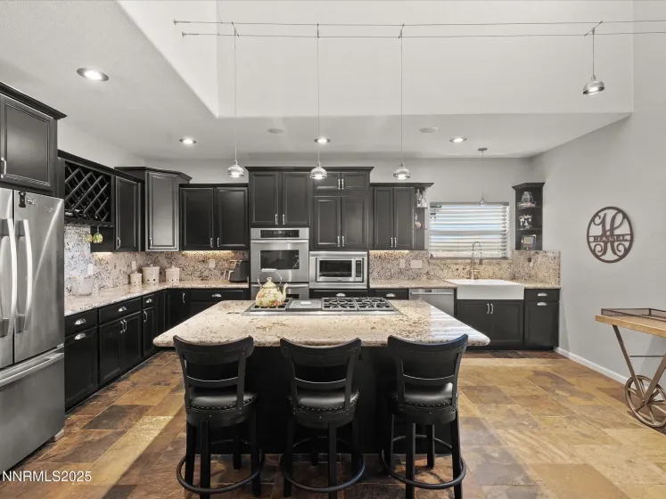 7410 Matterhorn, Reno, Nevada 89506, 5 Bedrooms Bedrooms, ,3 BathroomsBathrooms,Residential,Residential,Matterhorn,250058671