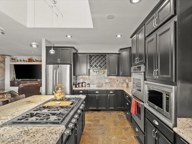 7410 Matterhorn, Reno, Nevada 89506, 5 Bedrooms Bedrooms, ,3 BathroomsBathrooms,Residential,Residential,Matterhorn,250058671