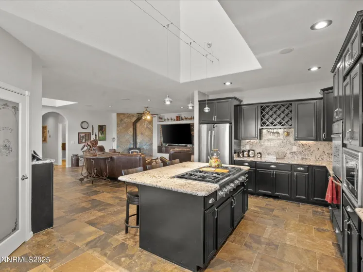 7410 Matterhorn, Reno, Nevada 89506, 5 Bedrooms Bedrooms, ,3 BathroomsBathrooms,Residential,Residential,Matterhorn,250058671